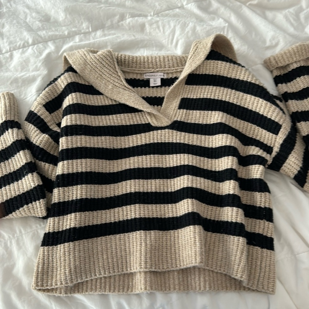 black and tan sweater never worn, sincerely jules size large